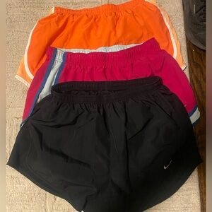 Nike Tempo Shorts Lot Size Medium
